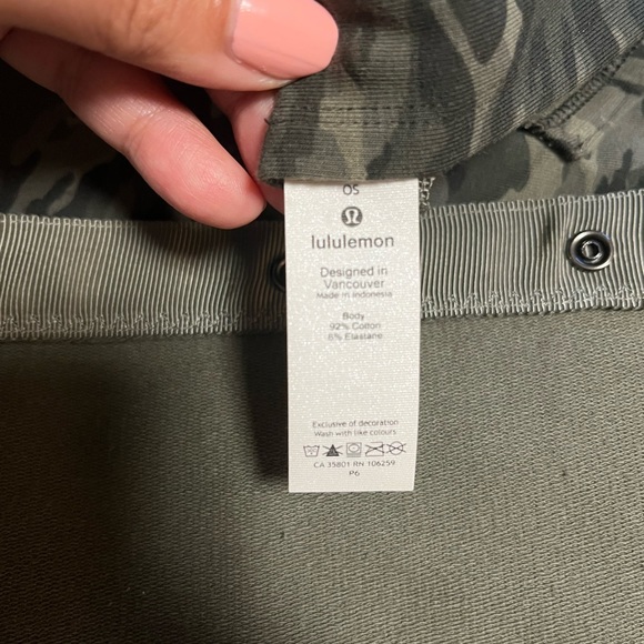 Lululemon Camo Vinyasa customizable scarf - Picture 4 of 5